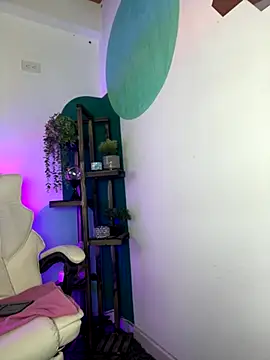 LollaByer online show from 12/05/25, 09:12