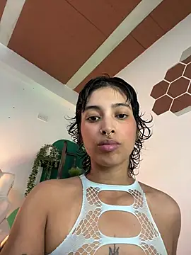 LollaByer online show from 02/15/26, 09:03