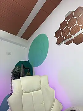 LollaByer online show from 11/12/25, 09:07