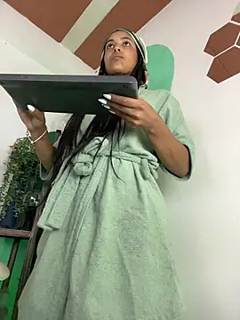 LollaByer online show from 03/25/26, 09:03