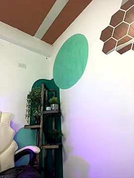 LollaByer online show from 11/20/25, 09:04