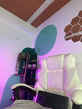 LollaByer online show from 01/10/26, 09:10