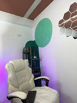 LollaByer online show from 10/02/25, 09:40