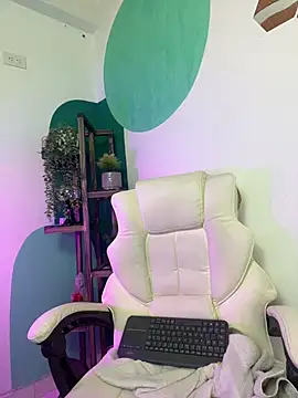 LollaByer online show from 11/11/25, 09:09