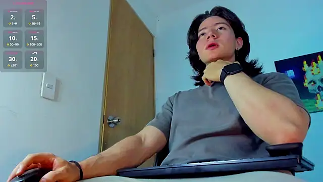 Snapshot of AngelBennet_ chatting on 11/02/25, 01:32 AngelBennet online show from 11/02/25, 01:32