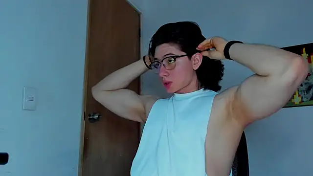 Snapshot of AngelBennet_ chatting on 11/12/25, 10:24 AngelBennet online show from 11/12/25, 10:24