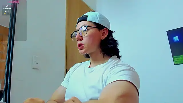 AngelBennet  online show from 01/18/26, 10:13