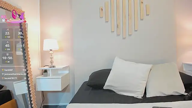 Julia Martinez  online show from 03/19/25, 02:35