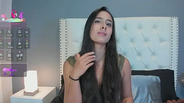 Julia Martinez  online show from 09/12/25, 11:32