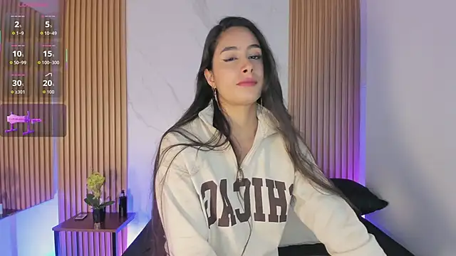 Julia Martinez  online show from 02/24/26, 11:33