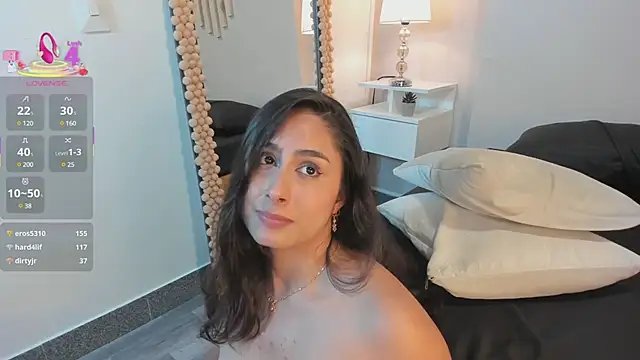 Julia Martinez  online show from 03/15/25, 05:37