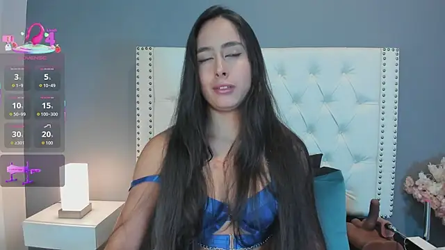 Julia Martinez  online show from 09/16/25, 11:44