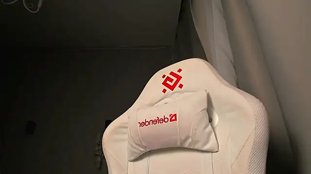 Kleo Godde online show from 11/02/25, 12:26