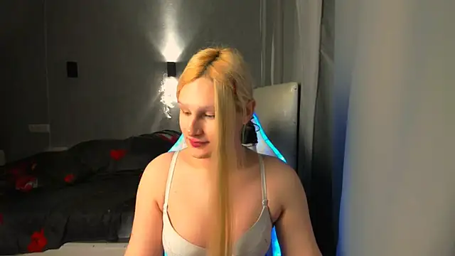 Kleo Godde online show from 10/21/25, 10:09