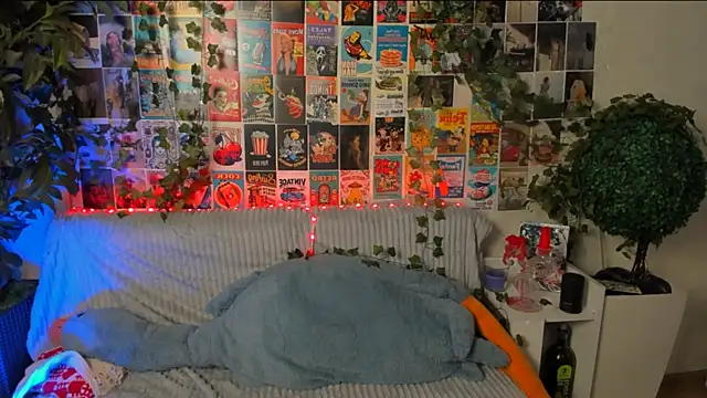 Kleo Godde online show from 09/12/25, 09:47