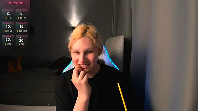 Kleo Godde online show from 10/25/25, 09:48