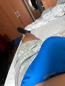 Snapshot of TuPapasitoo69 chatting on 10/09/25, 10:43 TuPapasitoo69 online show from 10/09/25, 10:43