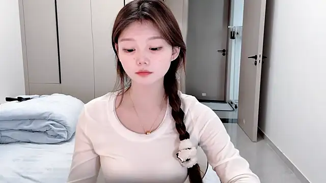 yangyang-1115 online show from 11/05/25, 04:26