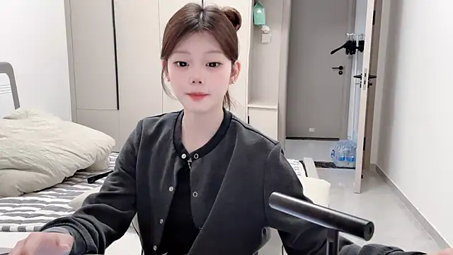 yangyang-1115 online show from 09/12/25, 05:07