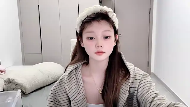 yangyang-1115 online show from 10/05/25, 09:22