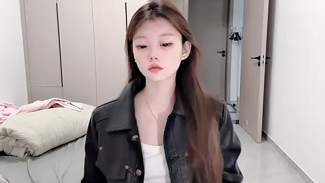 yangyang-1115 online show from 10/06/25, 04:02