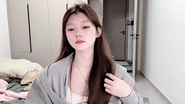 yangyang-1115 online show from 10/15/25, 04:11