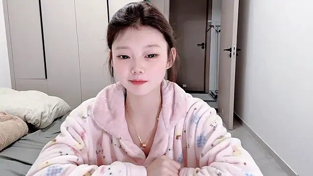 yangyang-1115 online show from 10/15/25, 04:15