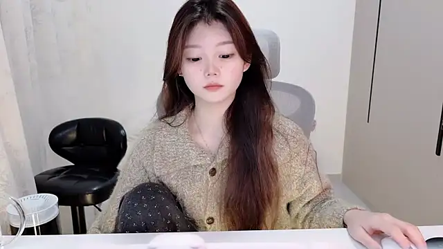 yangyang-1115 online show from 11/10/25, 05:23