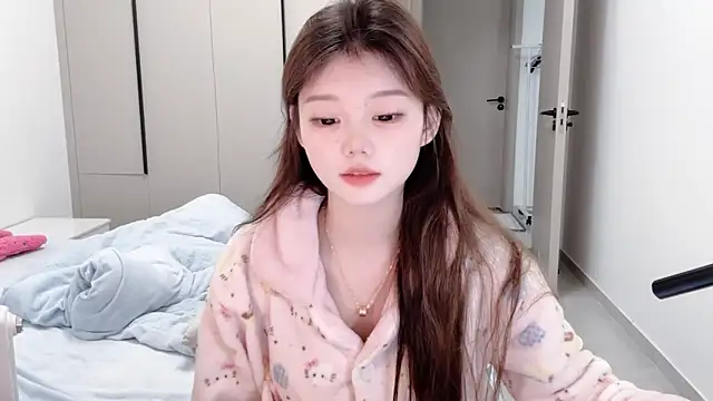 yangyang-1115 online show from 10/31/25, 05:48