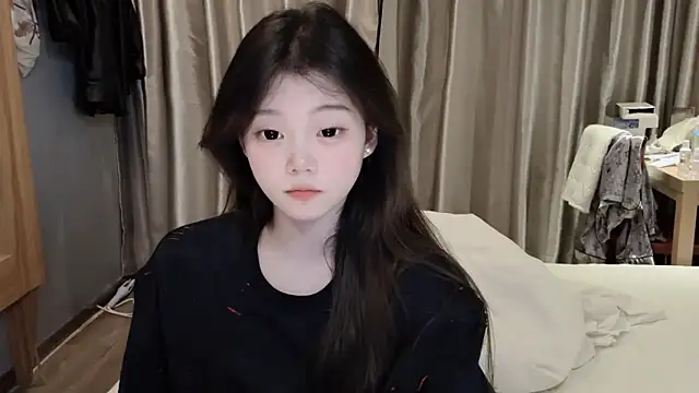 yangyang-1115 online show from 03/08/25, 12:41