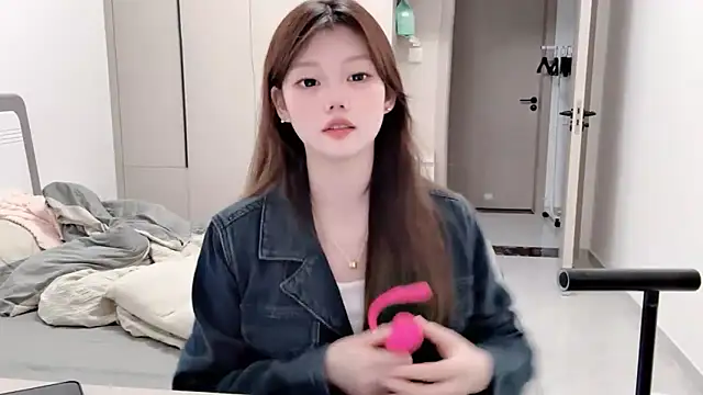 yangyang-1115 online show from 09/15/25, 03:40