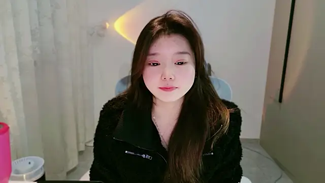 yangyang-1115 online show from 12/03/25, 05:08