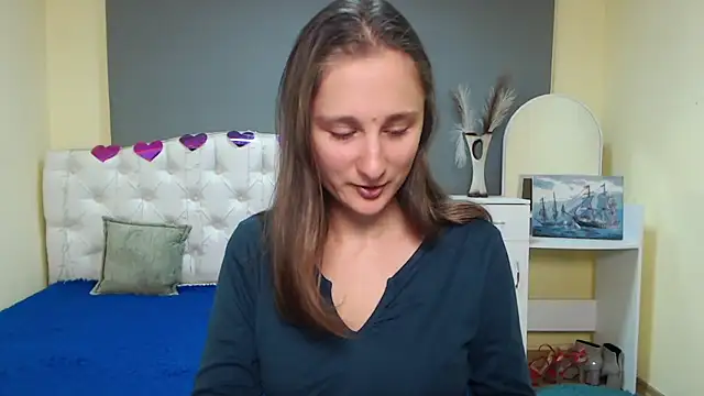 MichelLeee online show from 10/07/25, 11:22