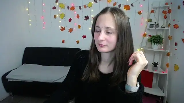 MichelLeee online show from 11/25/25, 12:38