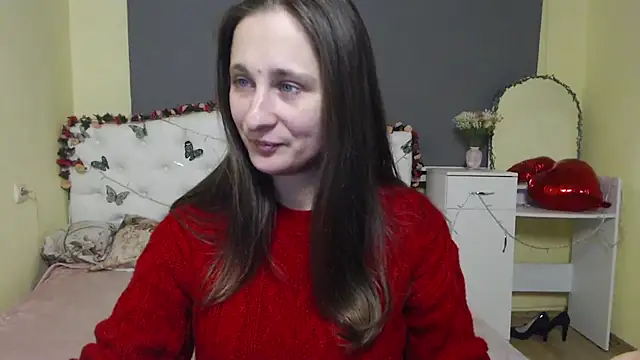 Snapshot of MichelLeee chatting on 02/19/26, 12:35 MichelLeee online show from 02/19/26, 12:35