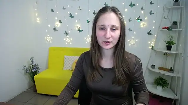 Snapshot of MichelLeee chatting on 03/23/26, 12:38 MichelLeee online show from 03/23/26, 12:38