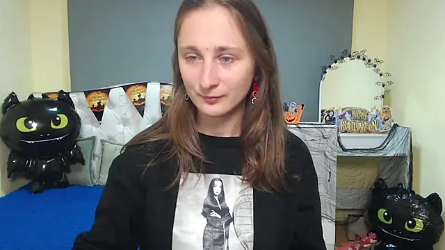 MichelLeee online show from 10/28/25, 12:15