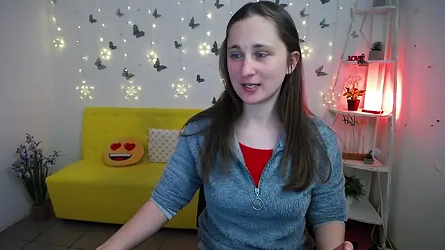 Snapshot of MichelLeee chatting on 05/04/26, 11:24 MichelLeee online show from 05/04/26, 11:24