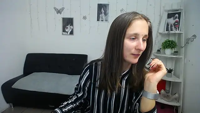 MichelLeee online show from 09/30/25, 11:05