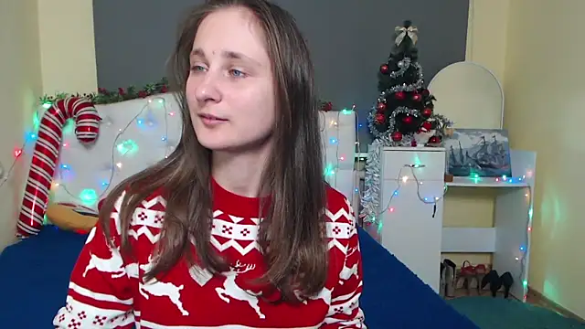 Snapshot of MichelLeee chatting on 12/22/25, 12:38 MichelLeee online show from 12/22/25, 12:38