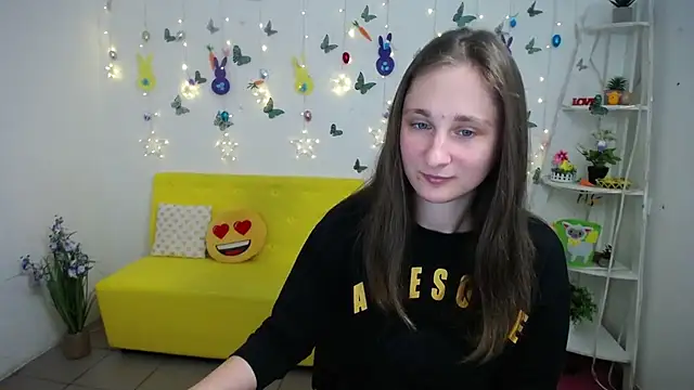 Snapshot of MichelLeee chatting on 04/01/26, 01:41 MichelLeee online show from 04/01/26, 01:41