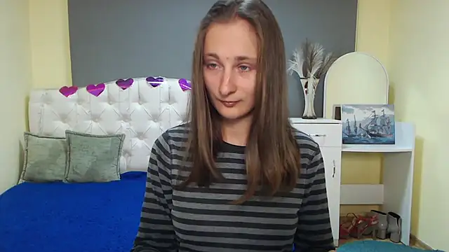 MichelLeee online show from 10/01/25, 11:14