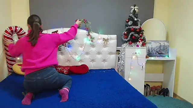 MichelLeee online show from 12/18/25, 12:20