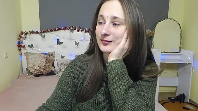 Snapshot of MichelLeee chatting on 03/03/26, 12:12 MichelLeee online show from 03/03/26, 12:12