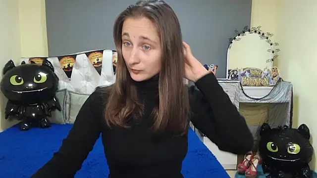 MichelLeee online show from 10/27/25, 12:17