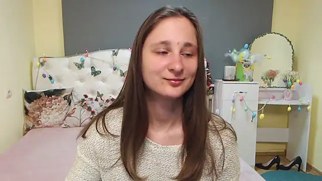 Snapshot of MichelLeee chatting on 04/07/26, 11:34 MichelLeee online show from 04/07/26, 11:34
