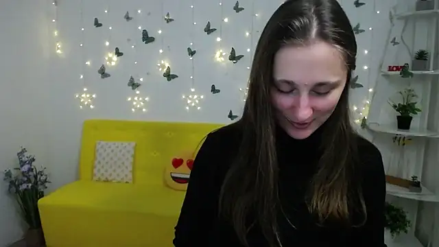 Snapshot of MichelLeee chatting on 03/01/26, 12:38 MichelLeee online show from 03/01/26, 12:38