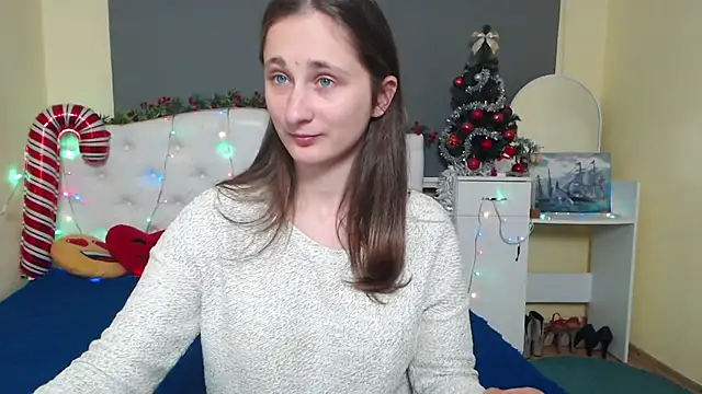 Snapshot of MichelLeee chatting on 12/20/25, 12:19 MichelLeee online show from 12/20/25, 12:19