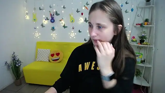 Snapshot of MichelLeee chatting on 04/01/26, 11:11 MichelLeee online show from 04/01/26, 11:11