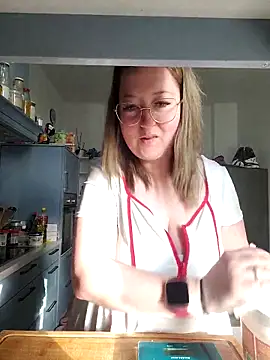 Lillyloo  online show from 03/10/26, 07:23